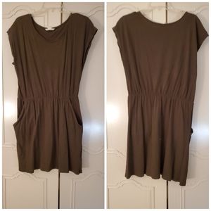 ✴ 2/$20 Plaid purple and red dress